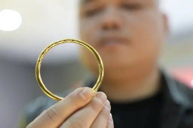 一夜爆火！大量门店突然涌现深圳街头！有人月售百万<strong></p>
<p>如何炒数字币</strong>，官方紧急提醒