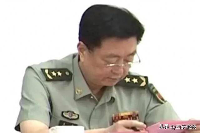 唐勇中将被撤销全国政协委员资格