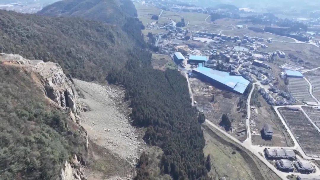大山惊现6条裂缝<strong></p>
<p>如何购买eth币</strong>，附近100多户居民害怕垮塌晚上不敢睡觉！和煤矿开采有关！当地回应……