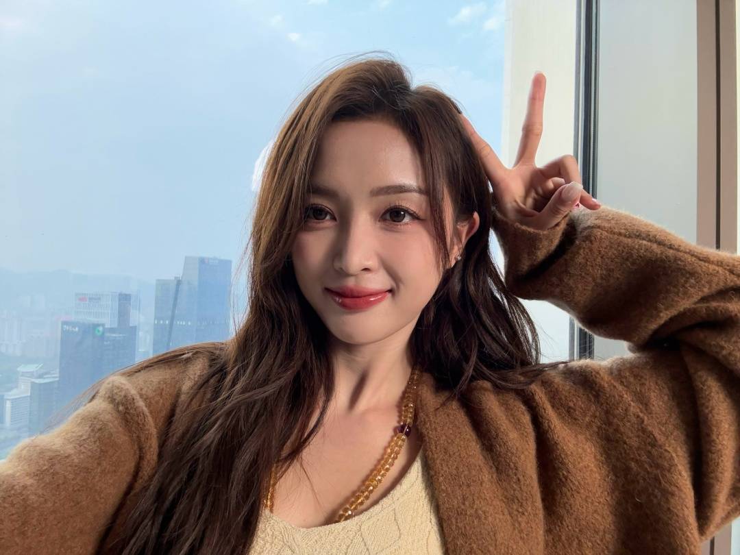 热搜第一！知名女星吴宣仪“浪姐6”台上突然晕倒<strong></p>
<p>云币网如何炒币</strong>，官方回应