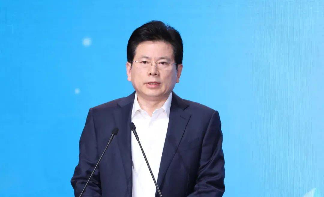 中宣部原副部长张建春<strong></p>
<p>币圈小白如何获取资讯</strong>，被公诉
