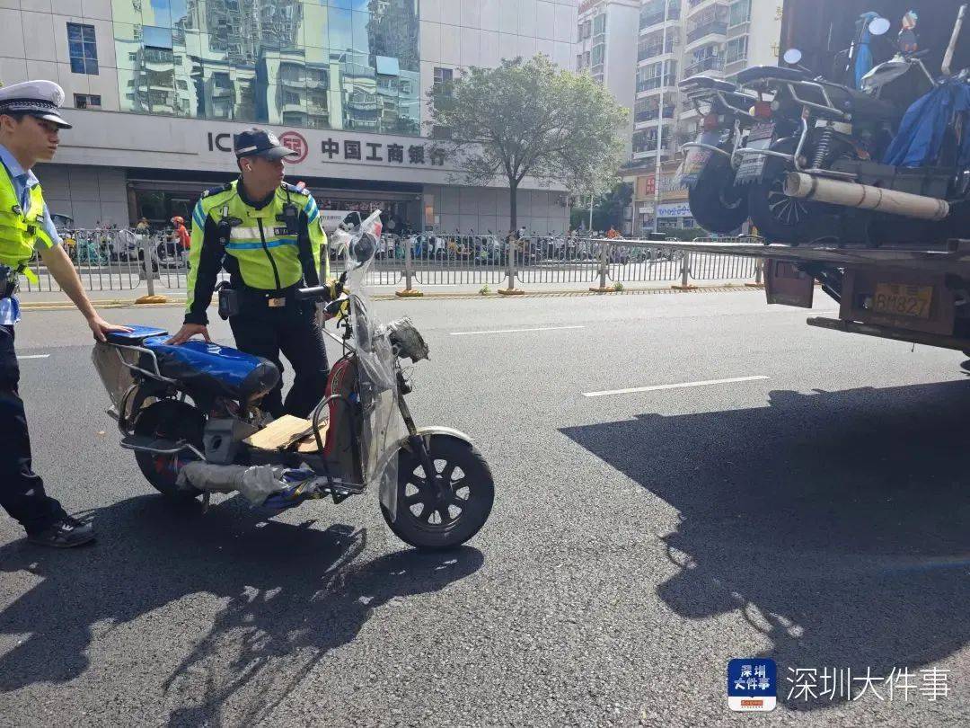 “着实有点吓人”<strong></p>
<p>股票k线图</strong>！深圳交警现场查扣、拆除！专盯地铁口