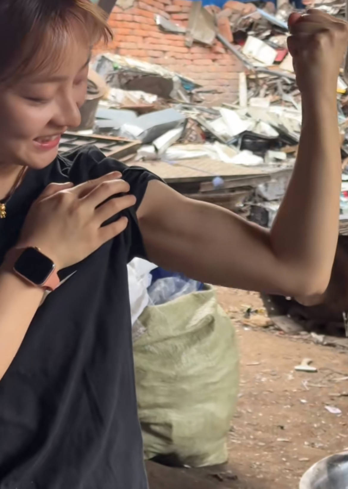 成都99年女医生晚上搞副业“收破烂”：在废品站挣得比医院多<strong></p>
<p>股票k线图</strong>，不是起号只是记录日常