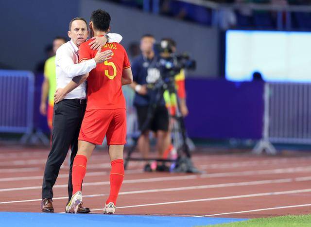 国足新帅人选初定<strong></p>
<p>v币怎么用</strong>，“老熟人”能走出新路子吗？