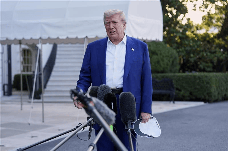 呦<strong></p>
<p>莱姆币怎么交易</strong>，泽连斯基穿西装了，那边是十万人规模之战！
