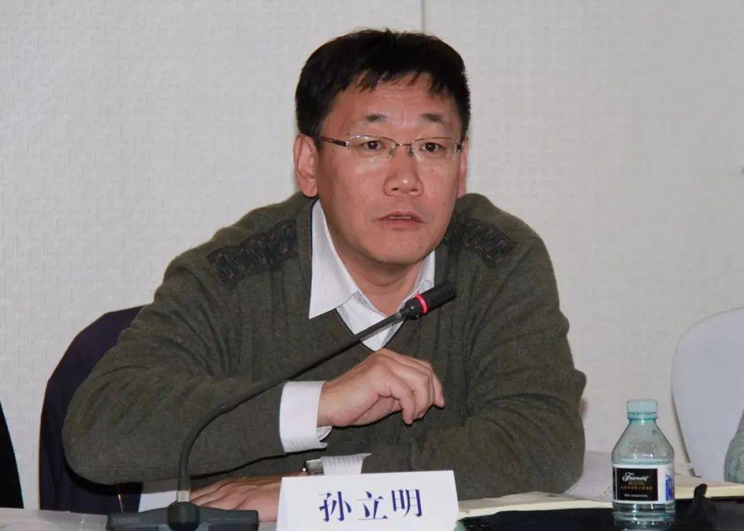 一级巡视员孙立明<strong></p>
<p>莱姆币怎么交易</strong>，主动投案