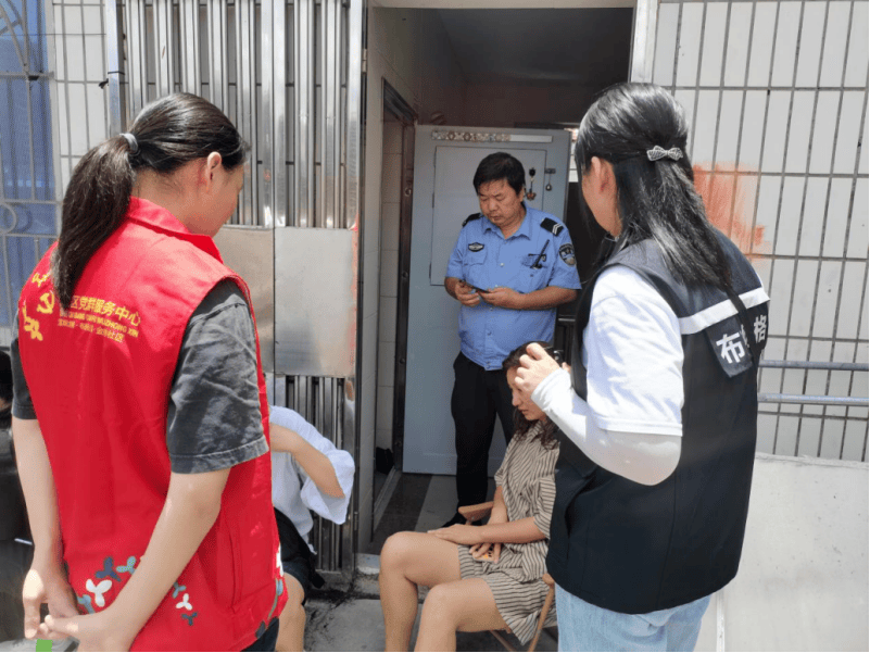 深圳独居女子失联4天<strong></p>
<p>兔兔币怎么用</strong>，被发现时正倒在家中