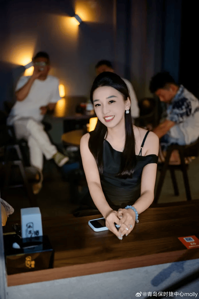 两年340台！34岁保时捷女销冠牟倩文再成半年度销冠<strong></p>
<p>龙</strong>，此前因被造黄谣报警