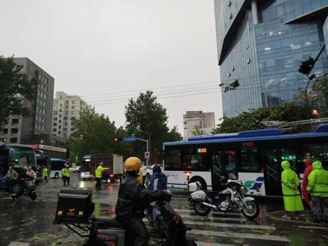 山东下<strong></p>
<p>虚拟货币交易所</strong>了424个大明湖：多地出现暴雨