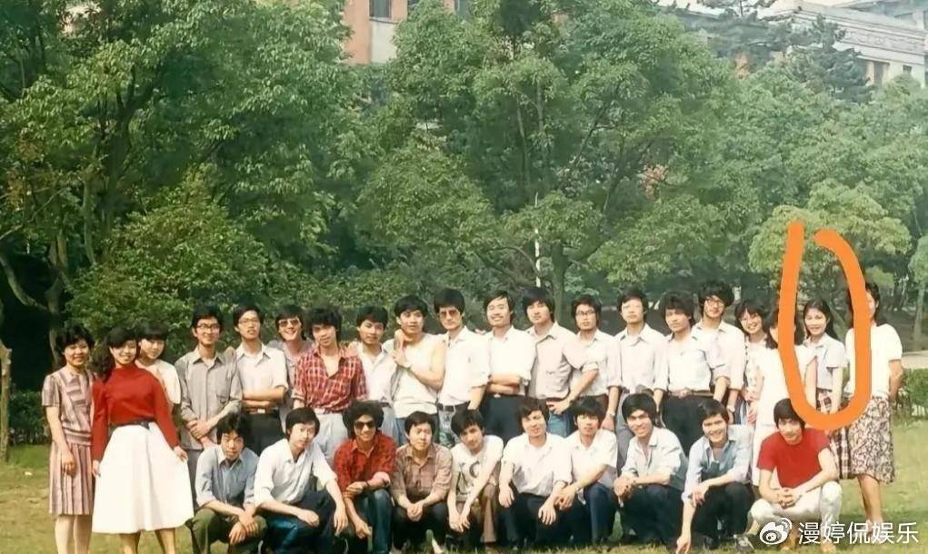 杜建英大学旧照曝光<strong></p>
<p>虚拟货币钱包</strong>，难怪能上位！两儿子名字暗藏深意，手握股权