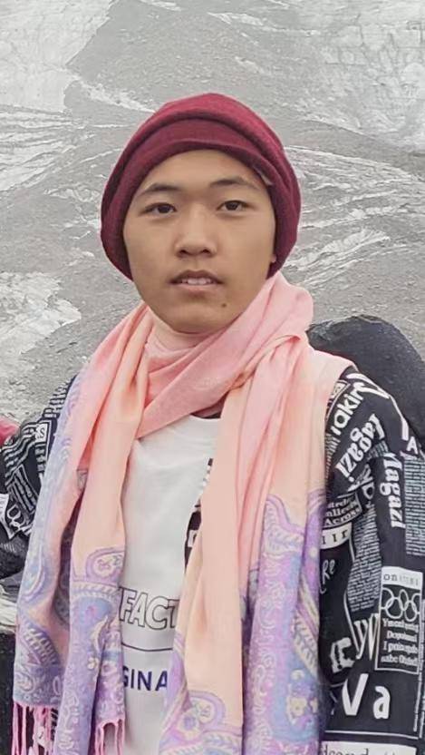 18岁高中生到西双版纳后失联 父亲：他爱玩手机近期却没用流量<strong></p>
<p>网络虚拟货币</strong>，或已失去人身自由