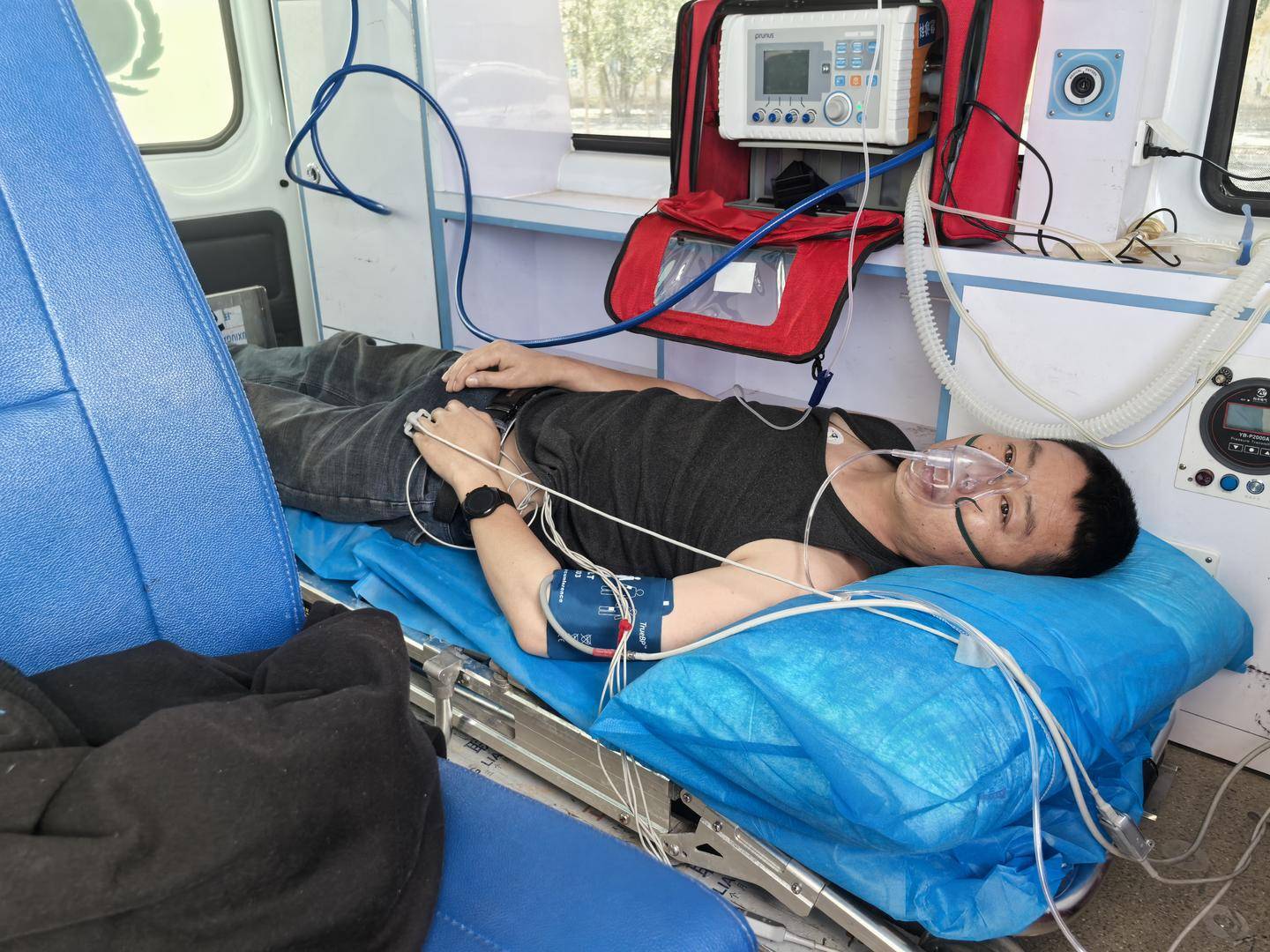 青海一男子被罕见剧毒阿拉善蝮蛇咬伤<strong></p>
<p>虚拟货币交易所排名</strong>，因无血清一度想放弃治疗 警车开道转运700公里救命