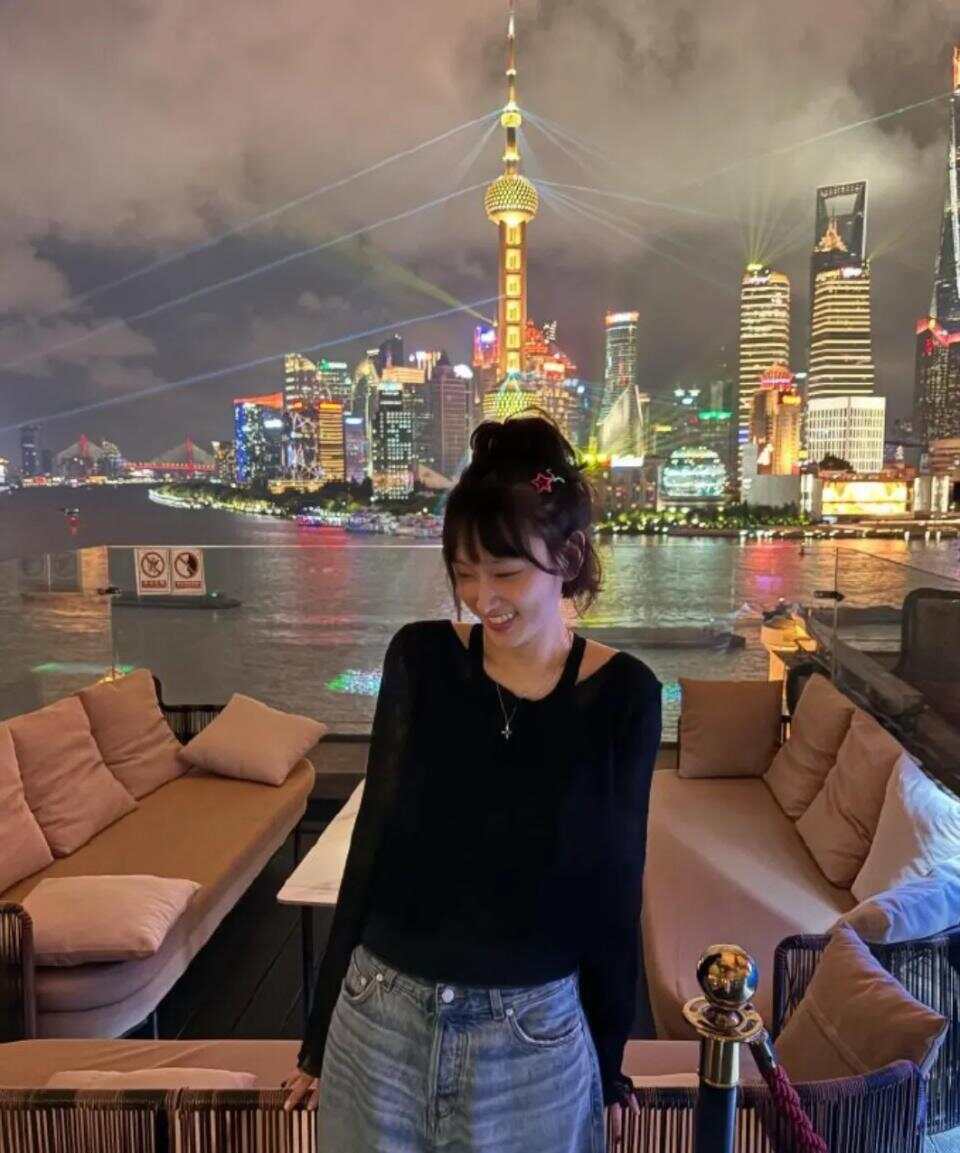 冲上热搜第一<strong></p>
<p>以太坊行情</strong>！韩国演员发上海快递员休息照引争议