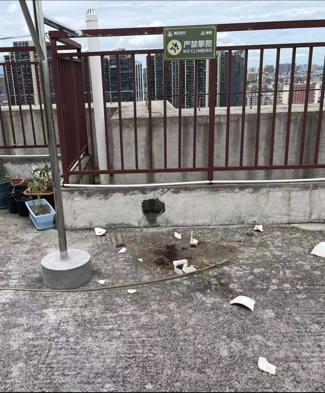 湖南衡阳29岁女子疑被男友施暴后从25楼跳下身亡 男友徐某此前还刺激说：“你放心<strong></p>
<p>以太坊美元价格</strong>，她不会去死的”