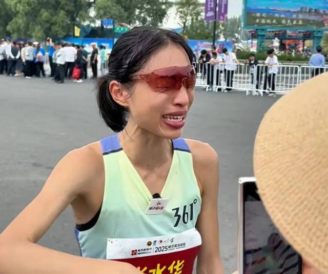 “最快女护士”跑马夺冠后<strong></p>
<p>以太坊最新</strong>，哭求“领导支持调休”，网友吵翻