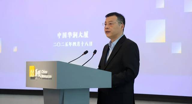 中组部有关干部局负责同志宣布中央决定<strong></p>
<p>以太坊实时价格</strong>，他们履新