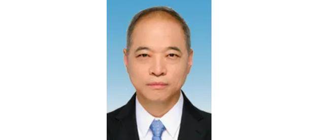 中组部有关干部局负责同志宣布中央决定<strong></p>
<p>以太坊实时价格</strong>，他们履新