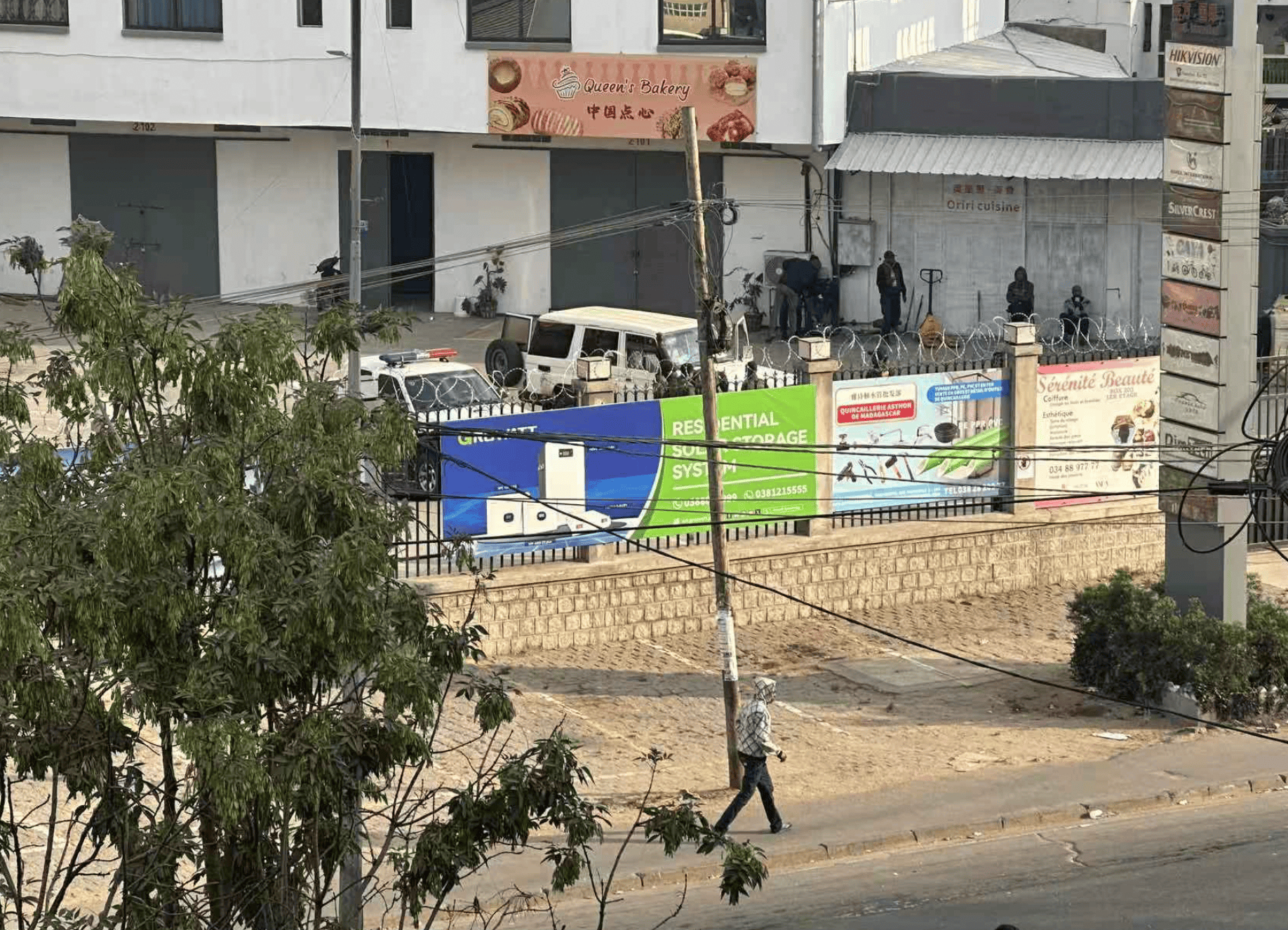 马达加斯加首都发生骚乱华人商店被烧抢<strong></p>
<p>以太坊官网</strong>，当地华人：花钱请警察和部队，打退暴徒的进攻