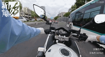 事发上海晚高峰！汹涌车流中<strong></p>
<p>以太坊大跌</strong>，一男子绝望跳车，直奔民警而去……