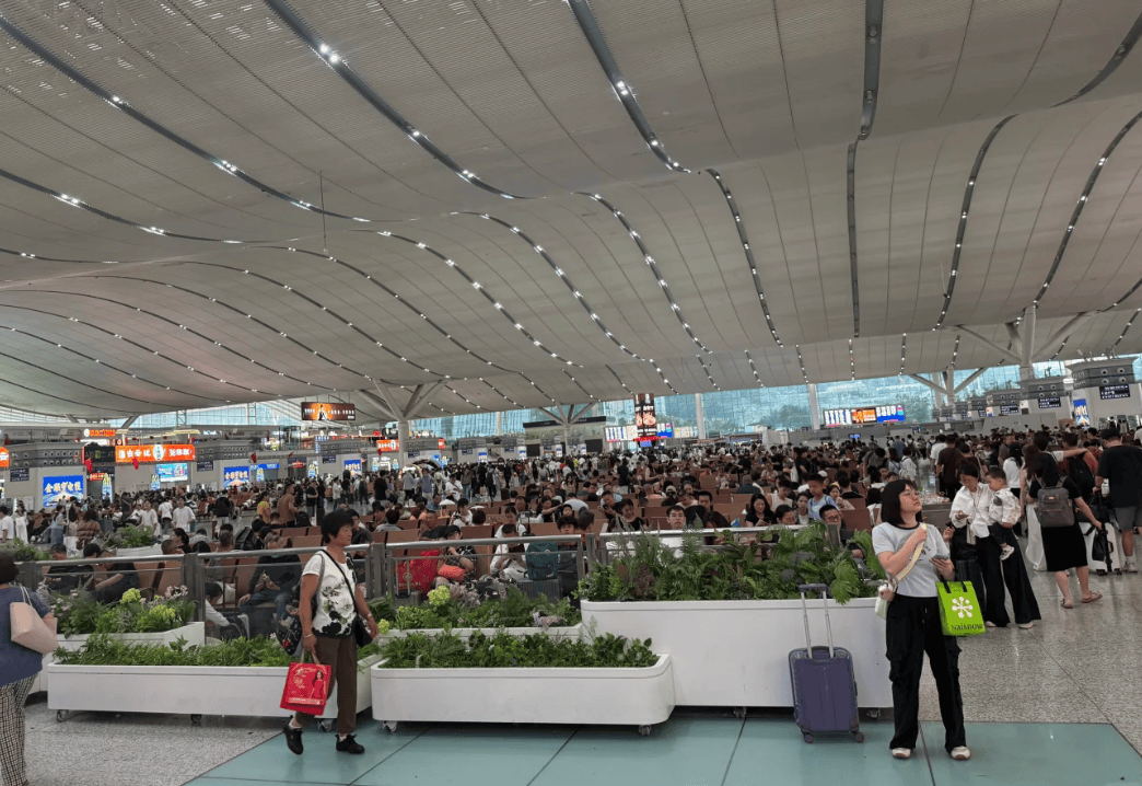 “不亚于春节回家”！凌晨5点<strong></p>
<p>以太坊大跌</strong>，深圳有人已经堵在路上……