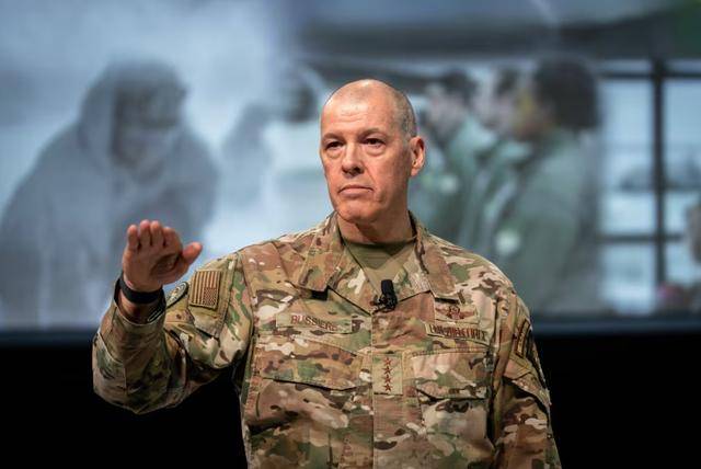 “觉得不爽就辞职”？美军两位司令说走就走<strong></p>
<p>今天以太坊价格</strong>，拒绝向特朗普效忠