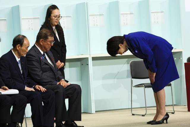 想当好日本首位女首相<strong></p>
<p>以太坊现在价格</strong>，得处理好这些“烂摊子”
