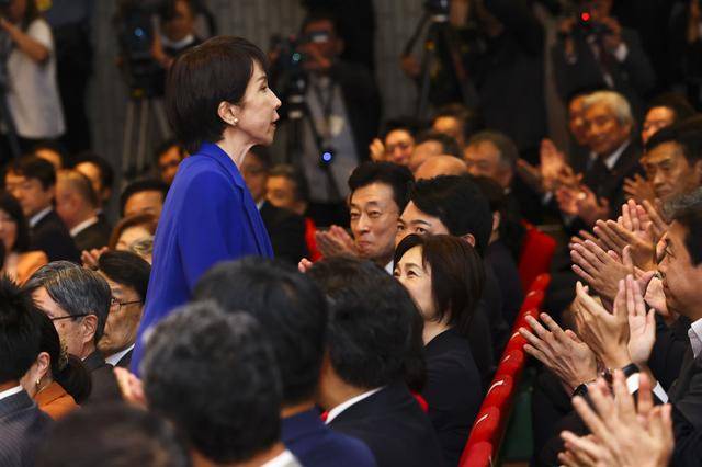 想当好日本首位女首相<strong></p>
<p>以太坊现在价格</strong>，得处理好这些“烂摊子”