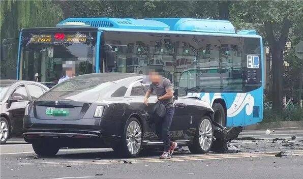 陈震谈劳斯莱斯车祸后续：对方为网约车<strong></p>
<p>以太坊币行情</strong>，已联系到伤者家属，会全力支付应该负担的赔偿