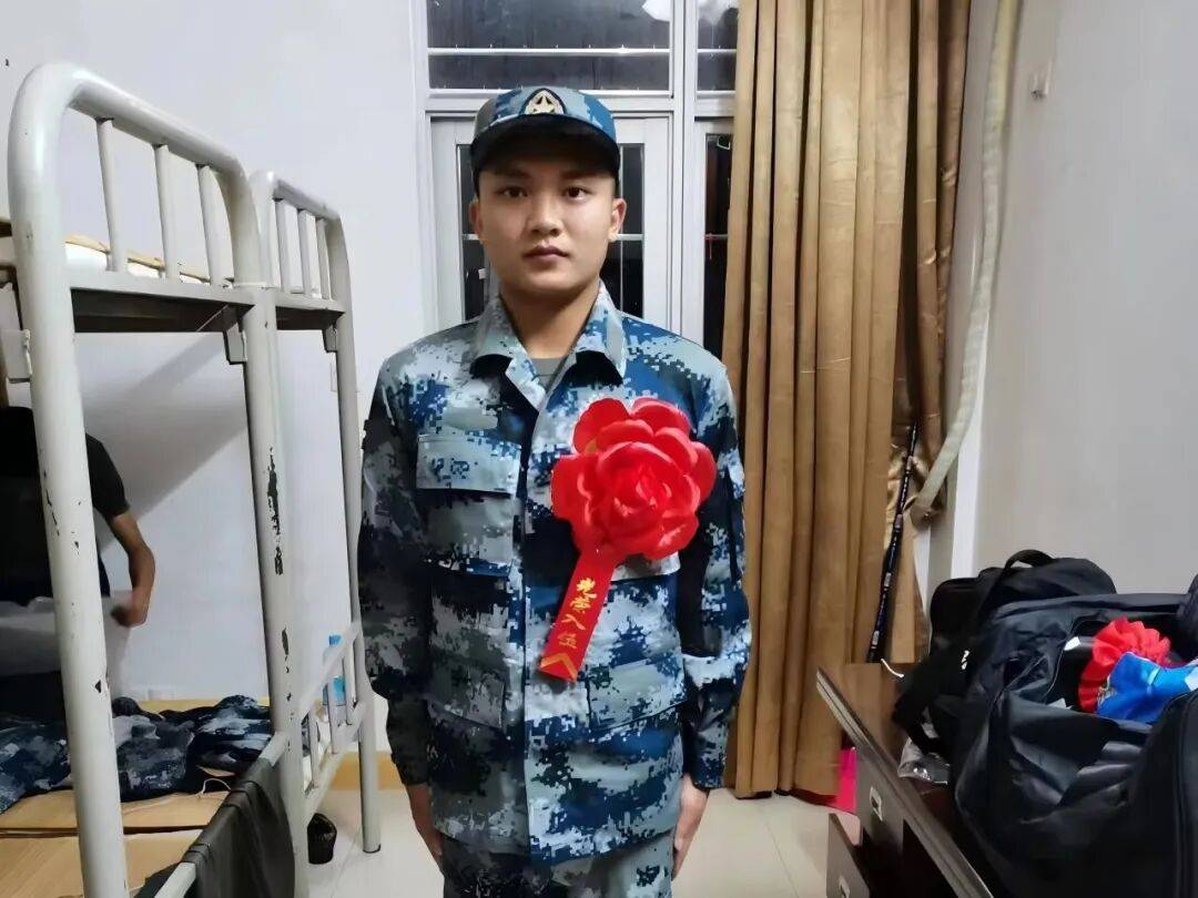 牛!退役半个月<strong></p>
<p>以太坊币行情</strong>,他第三次入伍!