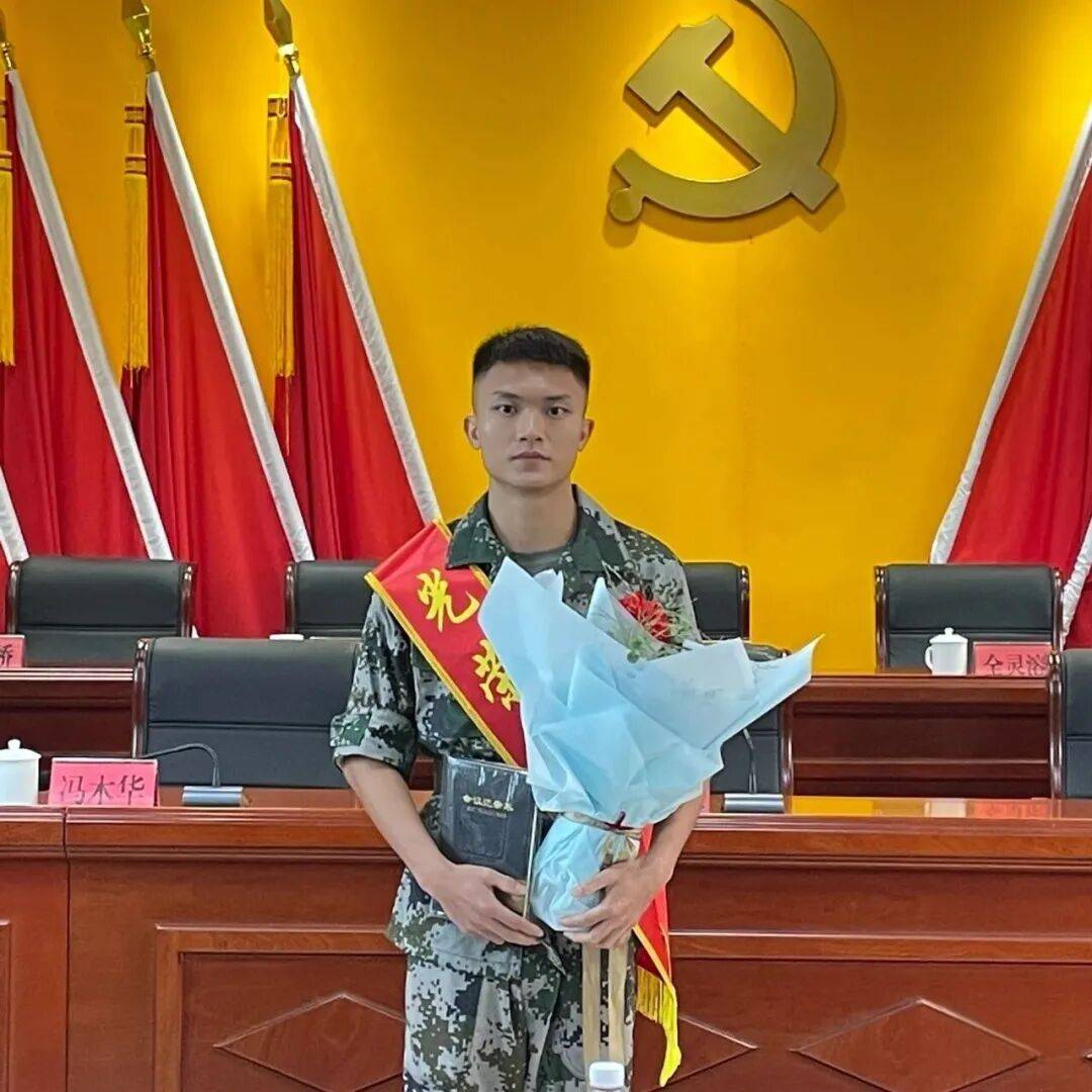 牛!退役半个月<strong></p>
<p>以太坊币行情</strong>,他第三次入伍!