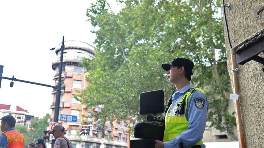 突然群发<strong></p>
<p>以太坊美金价格</strong>！大批上海市民收到警方短信！全市爆火网红已被锁定...有爸爸因孩子违规被罚款