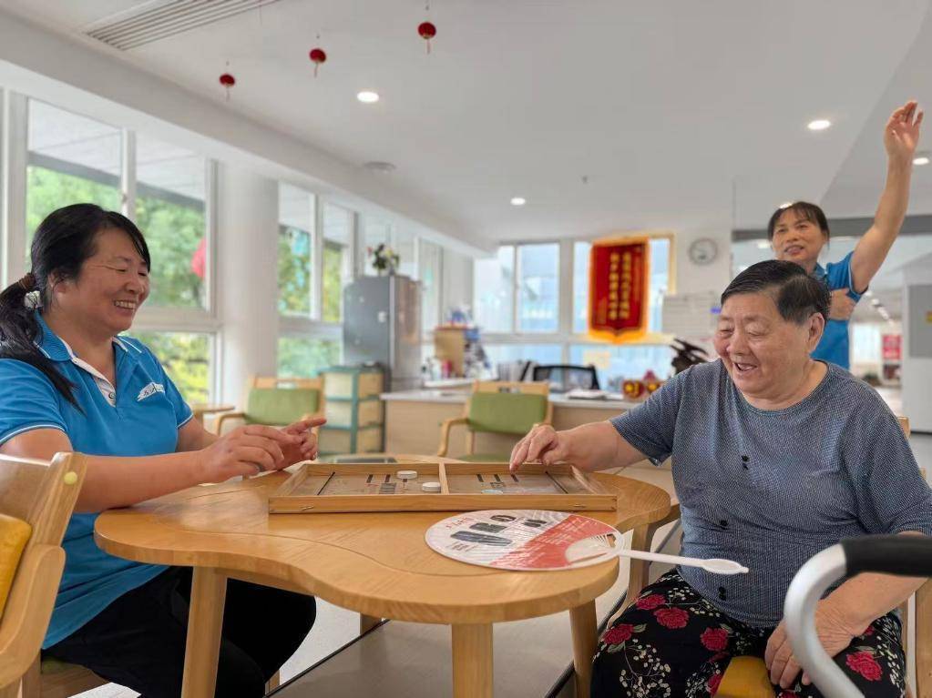 杭州99元假期“短托养老”<strong></p>
<p>以太坊美金价格</strong>,让子女省心、老人舒心