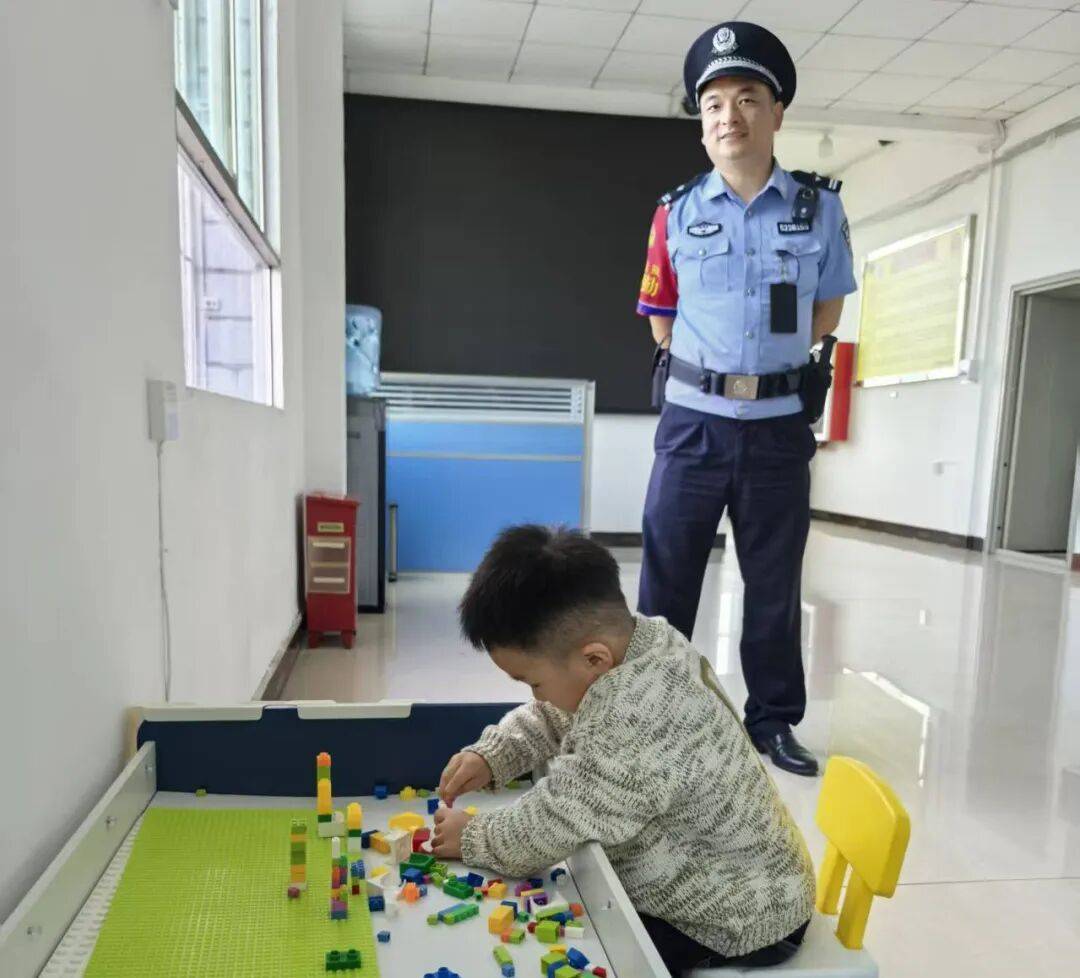 秉公执法有尺度<strong></p>
<p>eth以太坊</strong>,为民服务有温度