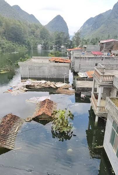 百色多个村庄被困水中已超半月<strong></p>
<p>以太坊查询</strong>，长涝难退为何重演？