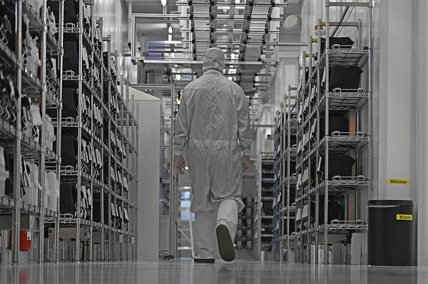 荷兰经济事务部大臣透露“将在几天内与中方会面”<strong></p>
<p>以太坊币价格</strong>，但仍在狡辩