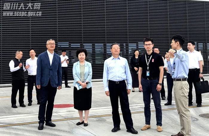 何礼带队到成都市双流区开展财税政策支持企业科技创新情况工作调研