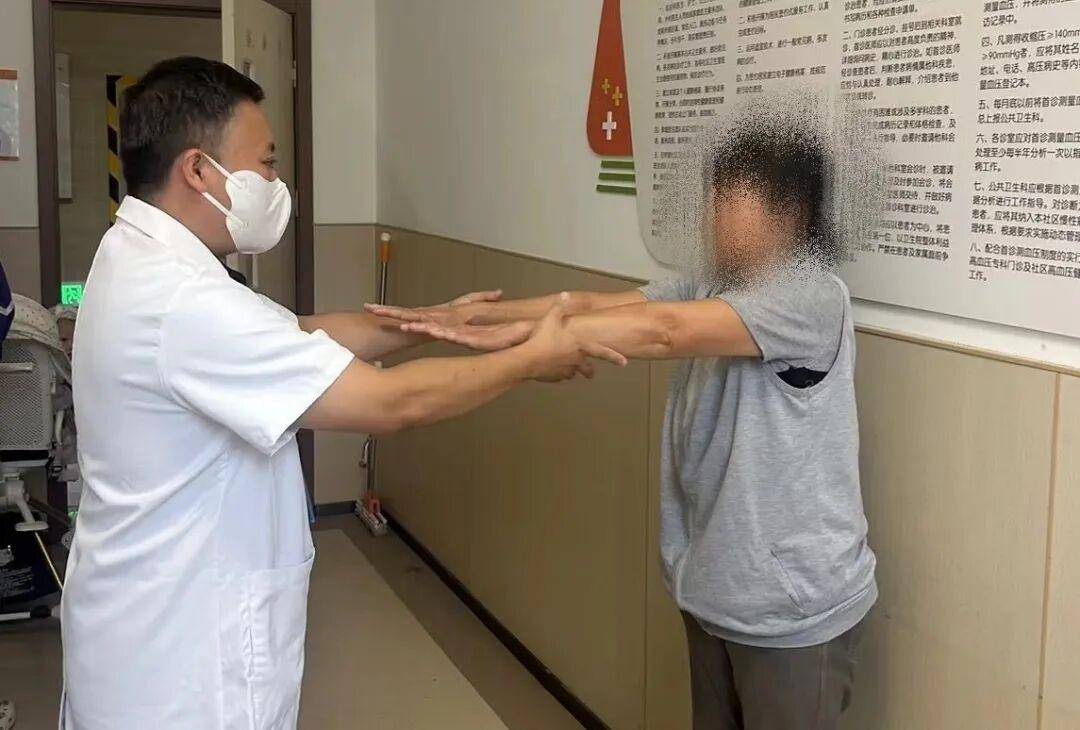 “大医院专家来了<strong></p>
<p>以太坊历史价格</strong>，我们在社区看病，也更放心了”