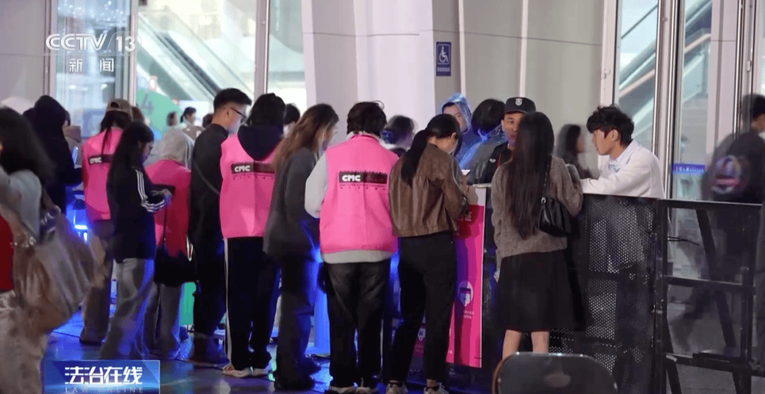 演唱会“内部票”让138万元打水漂<strong></p>
<p>以太坊币的最新价格</strong>?骗局曝光→