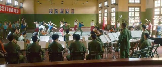 年代剧的墙<strong></p>
<p>以太坊代币查询</strong>，为什么都是上白下绿？