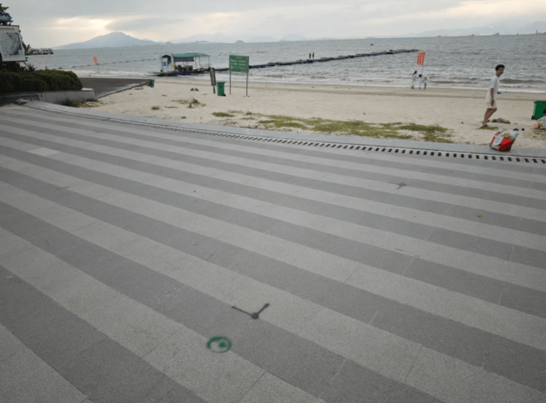 单价1.6万元买的海景房<strong></p>
<p>以太坊代币查询</strong>，如今二手房仅6000多元！开发商改造道路遭业主强烈反对：散步时景观视野将受明显影响